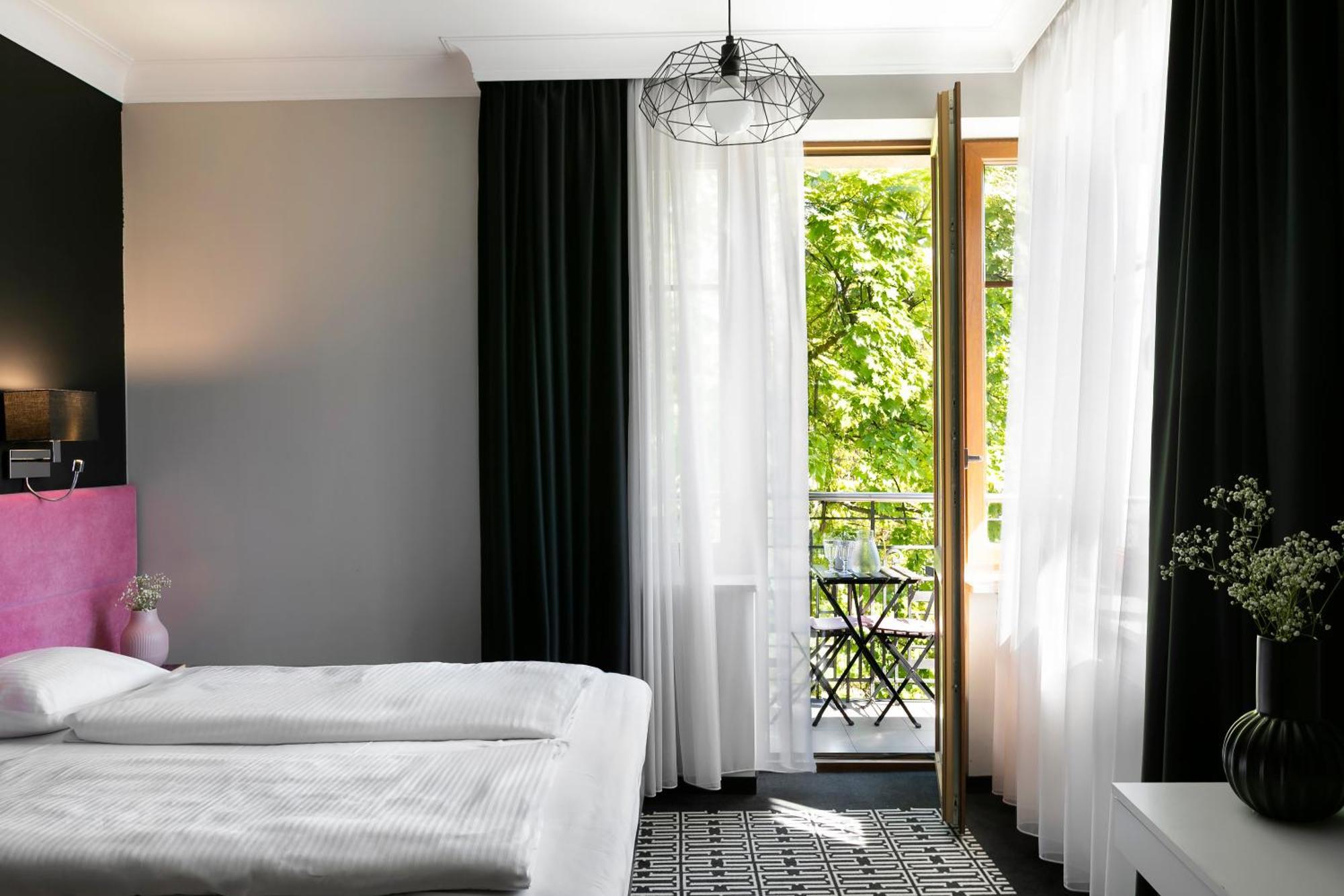 Hotel apartamentowy Liv'inn 3*
